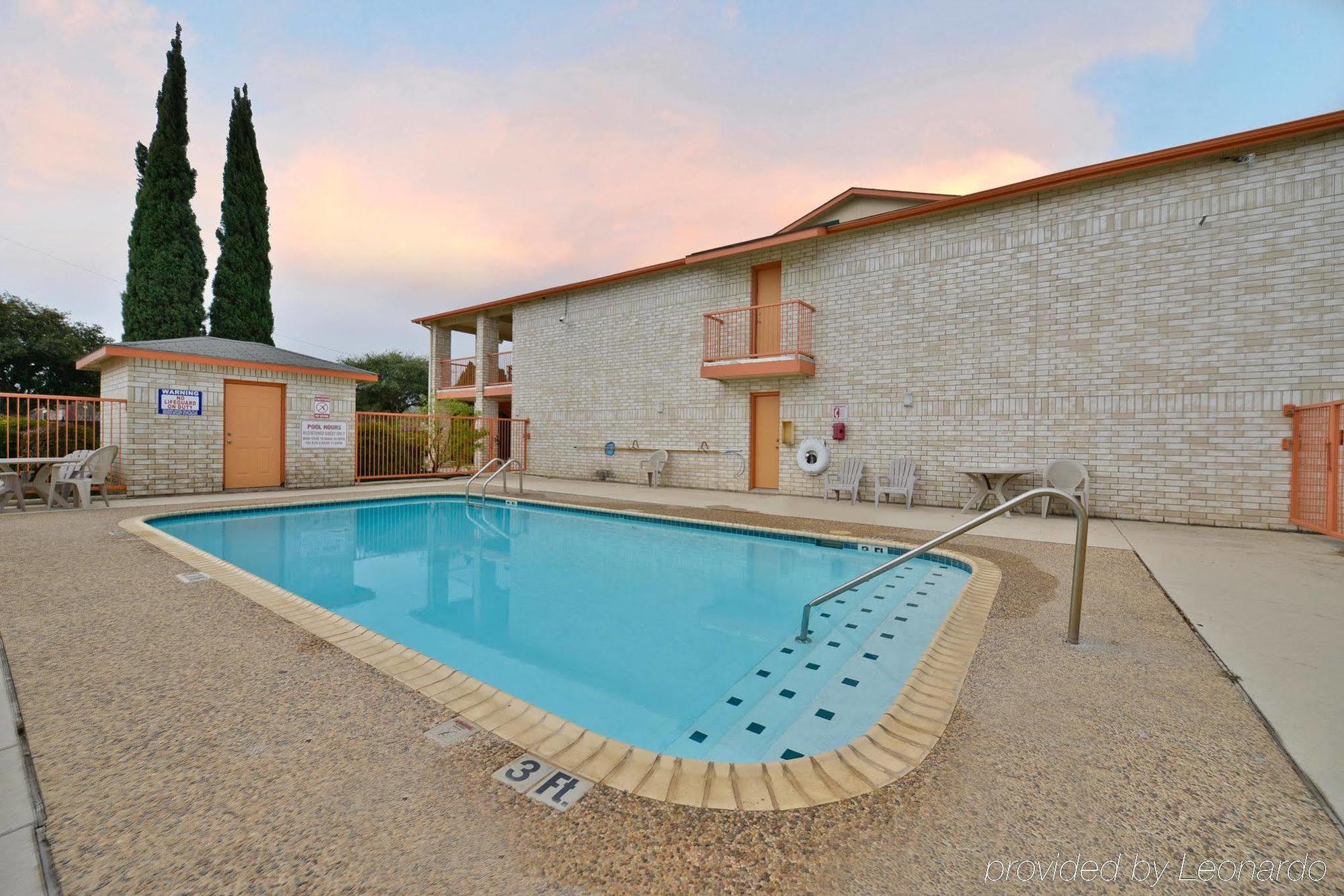 Budget Inn San Antonio Downtown I-10 East 外观 照片